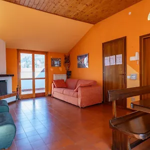 Appartamento Spacious Mountain View Attic, Barzio